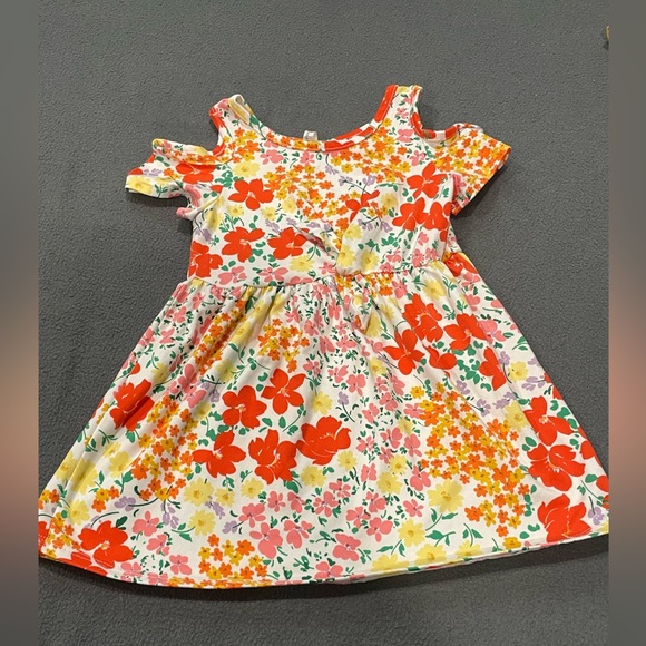 *SUMMER BUNDLE* TODDLER GIRL SIZE 3T*
*GREAT CONDITION* - Picture 12 of 15